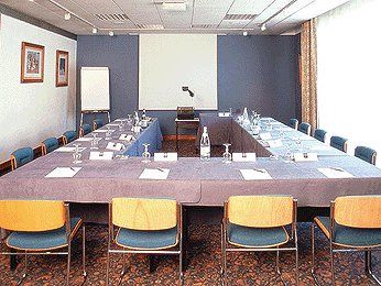 Готель Mercure Nimes Ouest Екстер'єр фото