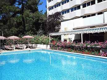Готель Mercure Nimes Ouest Екстер'єр фото